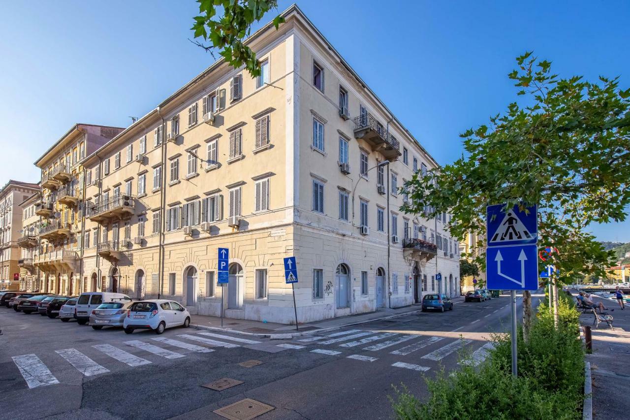 Galerija Apartment Rijeka Exterior photo